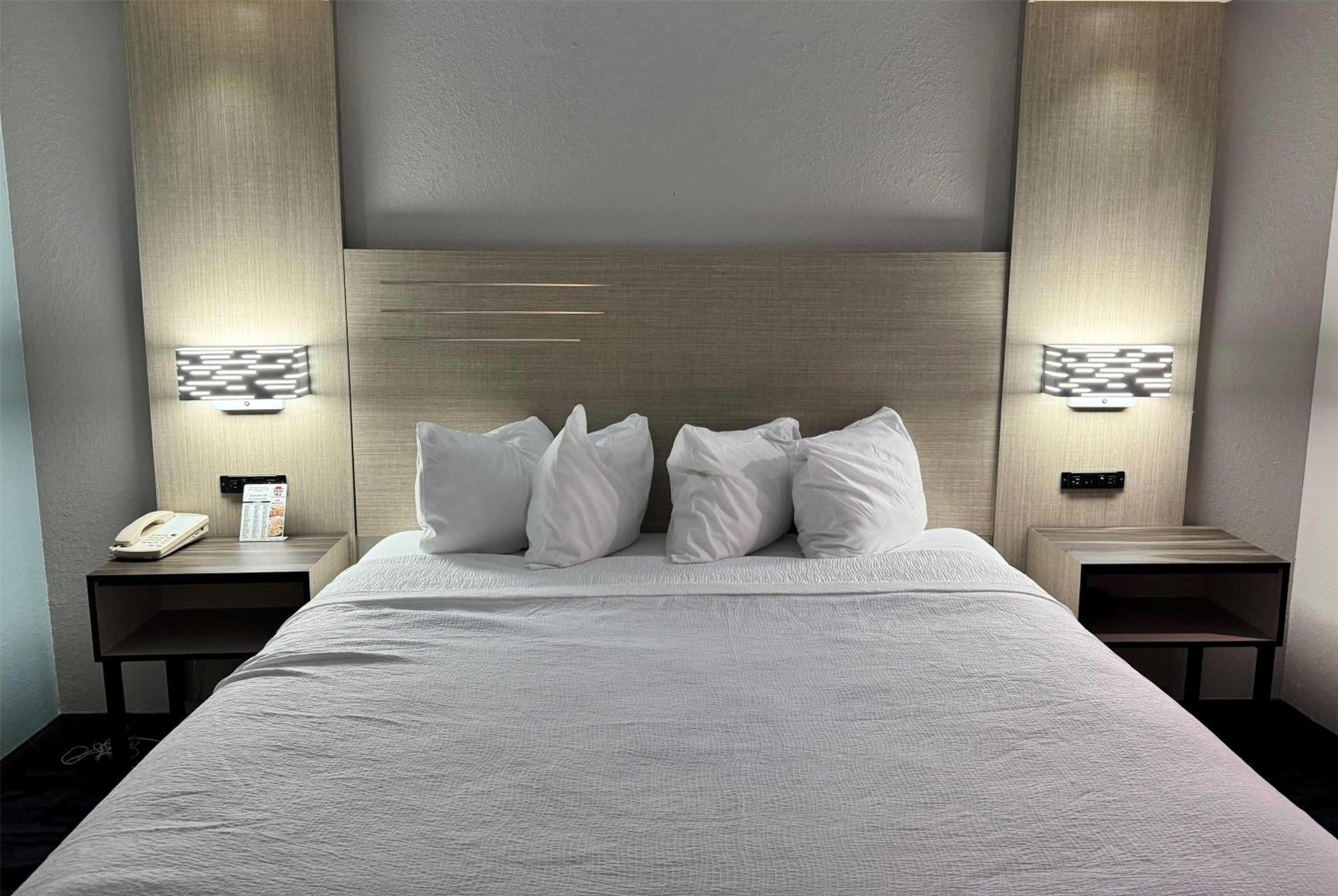 Baymont By Wyndham Texas City Eksteriør billede